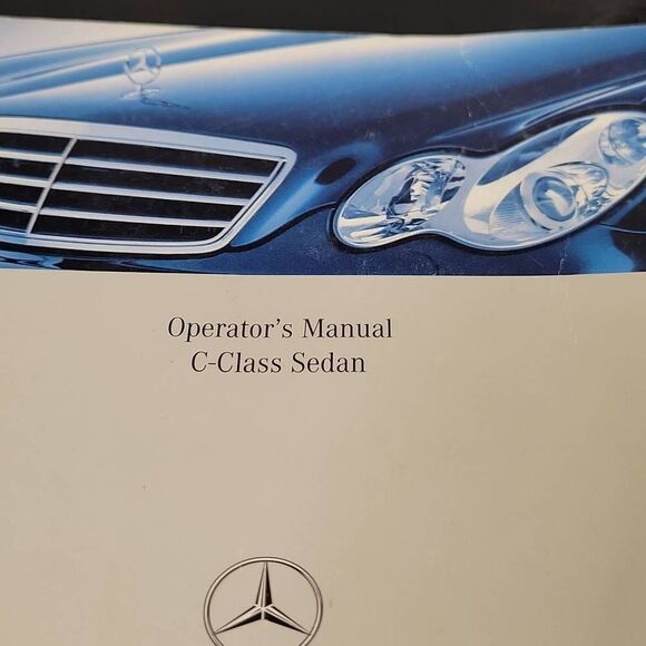 Mercedes-Benz 2005 C-Class Sedan Operator Manual C 230 C 240 C320 car Owner Book - Picture 3 of 16